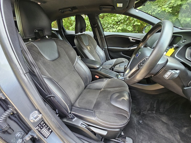 Volvo V40 D3 R-Design Nav - U1518