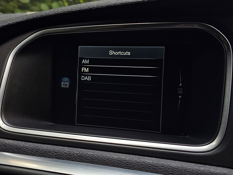 Volvo V40 D3 R-Design Nav - U1518