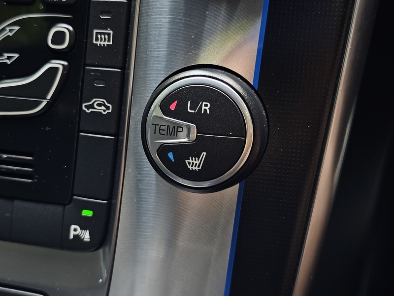 Volvo V40 D3 R-Design Nav - U1518