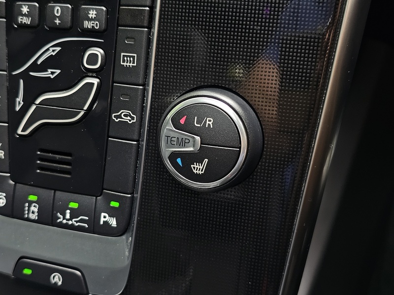 Volvo V40 D3 Inscription - U1534
