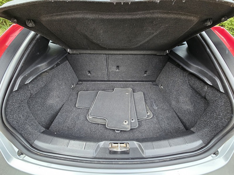 Volvo V40 D3 Inscription - U1534