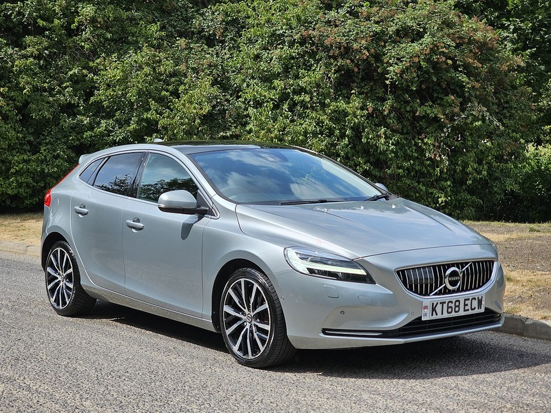 Volvo V40 D3 Inscription - U1534