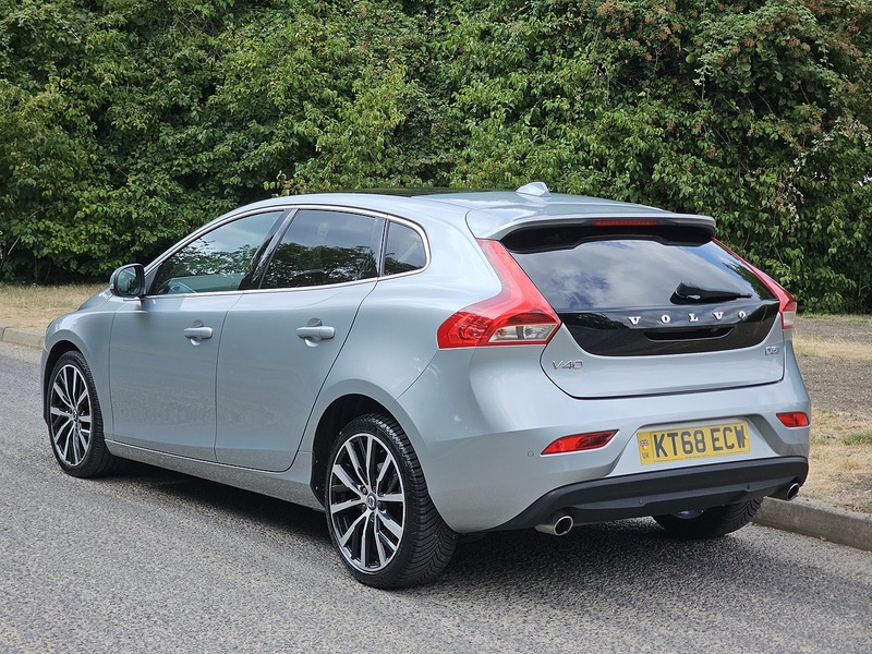 Volvo V40 D3 Inscription - U1534