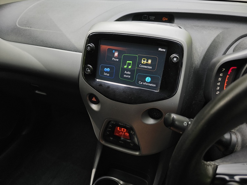 Toyota AYGO VVT-i x-trend - U1539