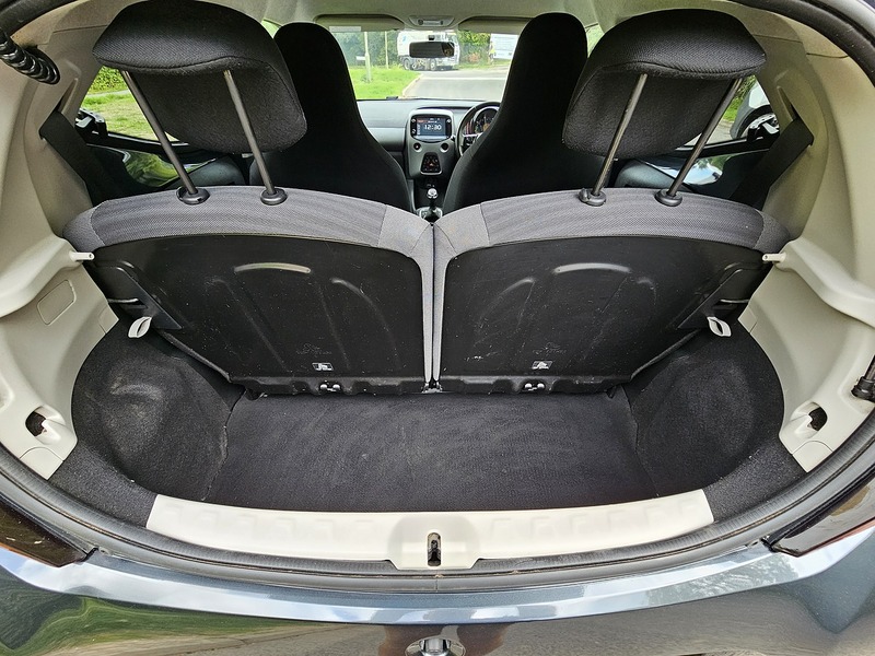 Toyota AYGO VVT-i x-trend - U1539