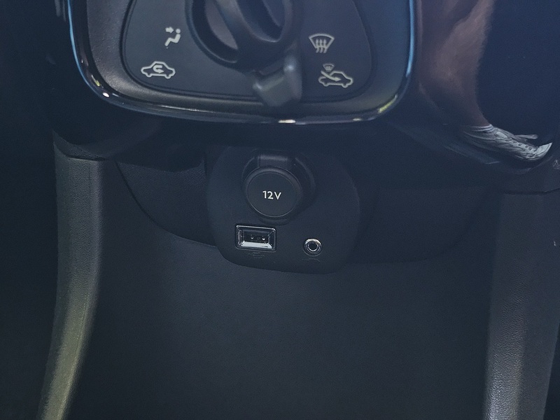 Toyota AYGO VVT-i x-pression - U1550