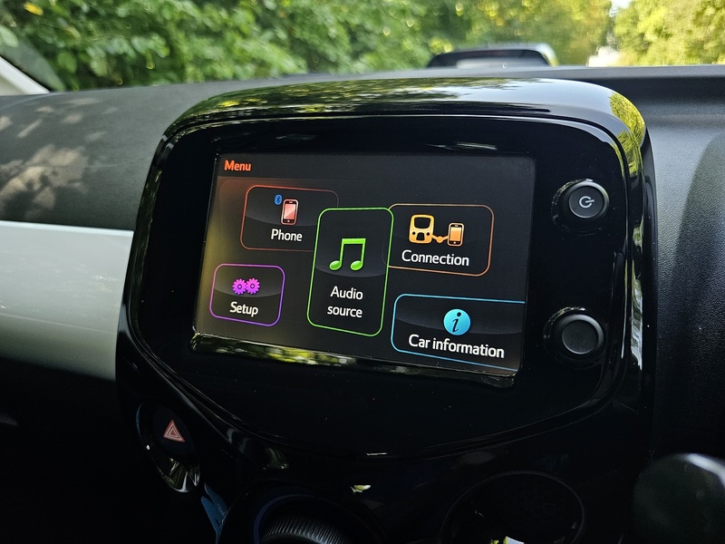 Toyota AYGO VVT-i x-pression - U1550