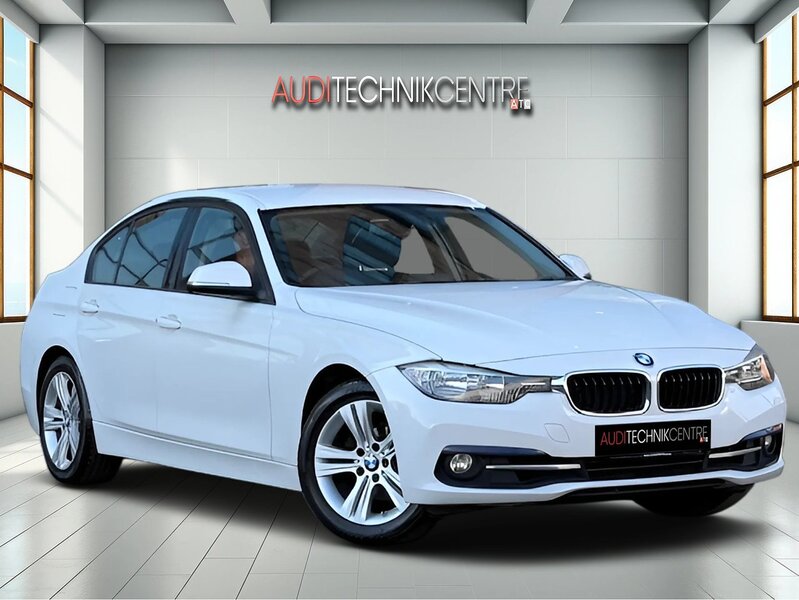 2.0 320i Sport Saloon 4dr Petrol Manual Euro 6 (s/s) (184 ps)