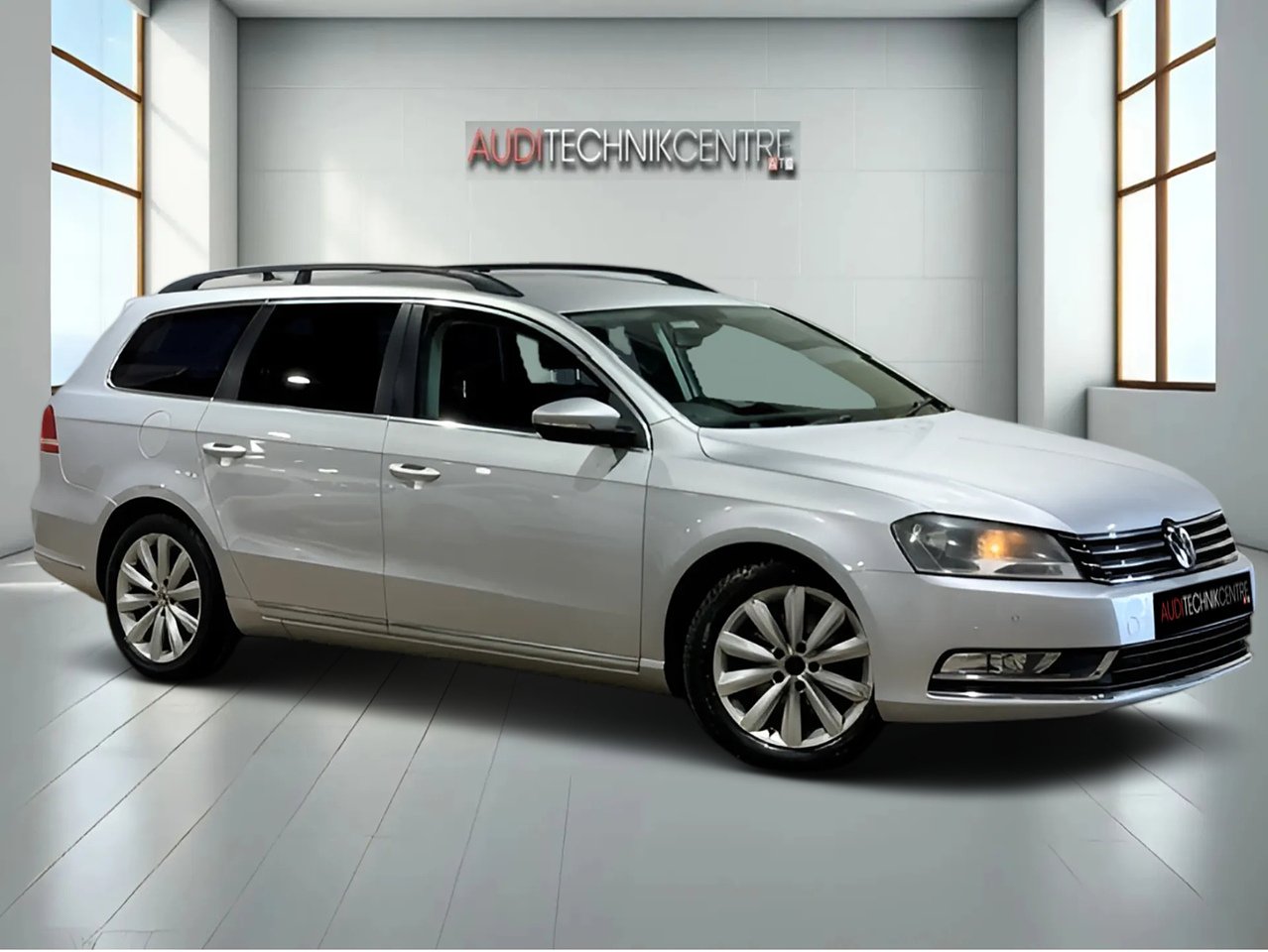 Volkswagen 2.0 TDI BlueMotion Tech Highline Estate 5dr Diesel DSG Euro 5 (s/s) (140 ps)