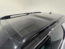 Land Rover Discovery D250 MHEV R-Dynamic SE - U1165