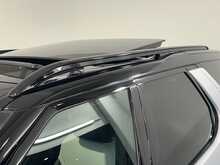 Land Rover Discovery D250 MHEV R-Dynamic SE - U1165