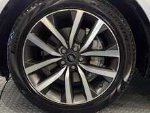 Land Rover Discovery D250 MHEV R-Dynamic SE - U1165