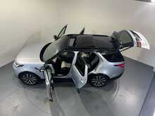 Land Rover Discovery D250 MHEV R-Dynamic SE - U1165