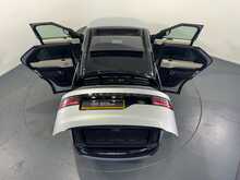 Land Rover Discovery D250 MHEV R-Dynamic SE - U1165