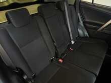 Toyota RAV4 D-4D Icon - U1195