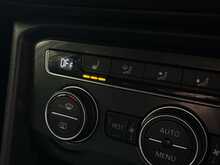 Volkswagen Tiguan TSI BlueMotion Tech SEL - U1202