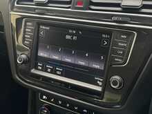Volkswagen Tiguan TSI BlueMotion Tech SEL - U1202