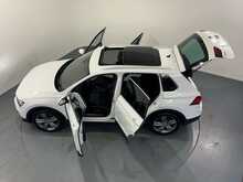 Volkswagen Tiguan TSI BlueMotion Tech SEL - U1202
