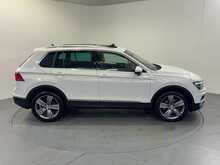 Volkswagen Tiguan TSI BlueMotion Tech SEL - U1202