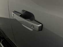 Land Rover Defender 110 D250 MHEV S - U1215