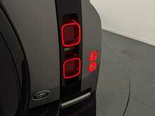 Land Rover Defender 110 D250 MHEV S - U1215