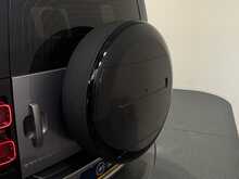 Land Rover Defender 110 D250 MHEV S - U1215