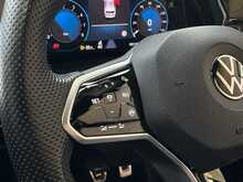 Volkswagen Golf TSI R-Line - U1220