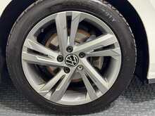 Volkswagen Golf TSI R-Line - U1220
