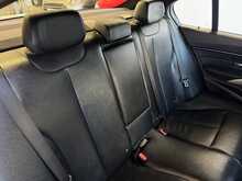 BMW 3 Series 330e M Sport - U1234