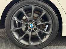 BMW 3 Series 330e M Sport - U1234