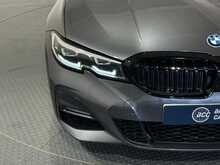 BMW 3 Series 330e M Sport - U1235