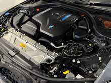 BMW 3 Series 330e M Sport - U1235