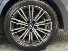 BMW 3 Series 330e M Sport - U1235