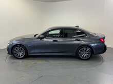 BMW 3 Series 330e M Sport - U1235