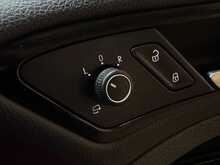 Volkswagen Golf TSI BlueMotion Tech R - U1238