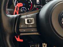 Volkswagen Golf TSI BlueMotion Tech R - U1238