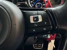 Volkswagen Golf TSI BlueMotion Tech R - U1238