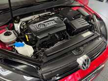 Volkswagen Golf TSI BlueMotion Tech R - U1238