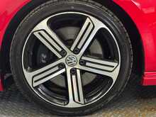Volkswagen Golf TSI BlueMotion Tech R - U1238