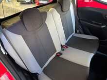 Toyota AYGO VVT-i x-play - U1239