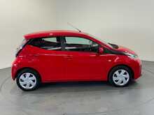 Toyota AYGO VVT-i x-play - U1239
