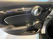 MINI Hatch Cooper Classic - U1260