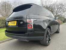 Land Rover Range Rover D300 MHEV Westminster Black