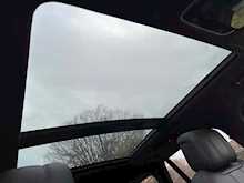 Land Rover Range Rover D300 MHEV Westminster Black