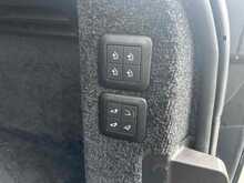 Land Rover Range Rover D300 MHEV Westminster Black