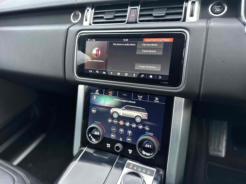 Land Rover 3.0 D300 MHEV Westminster Black SUV 5dr Diesel Auto 4WD Euro 6 (s/s) (300 ps)