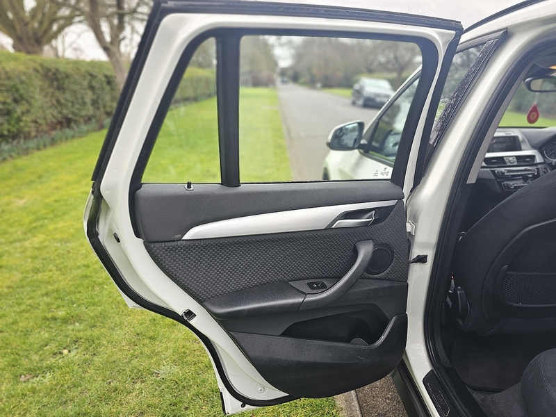 BMW 2.0 18d SE SUV 5dr Diesel Manual sDrive Euro 6 (s/s) (150 ps)