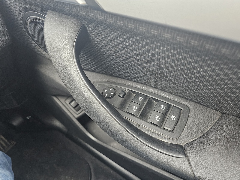 BMW 2.0 18d SE SUV 5dr Diesel Manual sDrive Euro 6 (s/s) (150 ps)