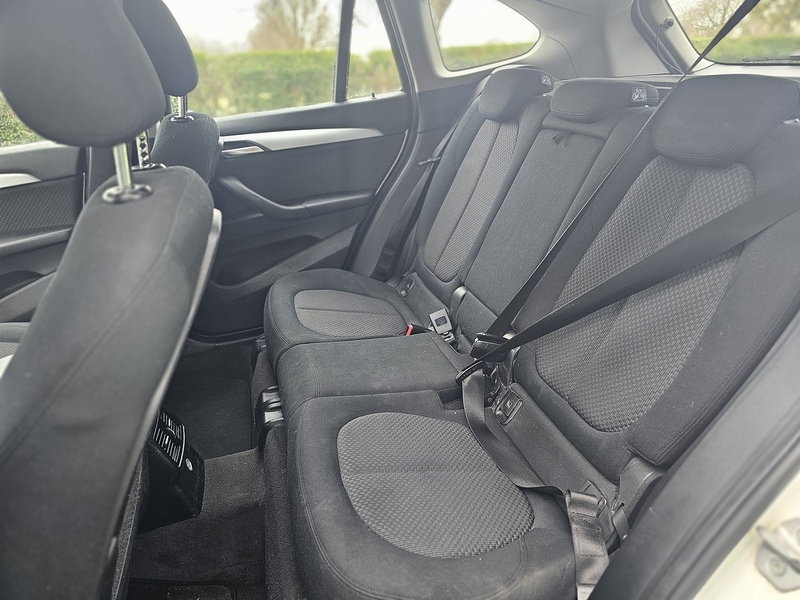 BMW 2.0 18d SE SUV 5dr Diesel Manual sDrive Euro 6 (s/s) (150 ps)