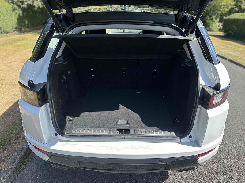 Land Rover 2.0 TD4 HSE Dynamic SUV 5dr Diesel Auto 4WD Euro 6 (s/s) (180 ps)